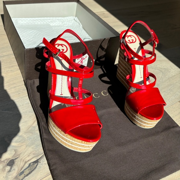 Gucci Red Patent Leather Wedge Sandals - Picture 2 of 7